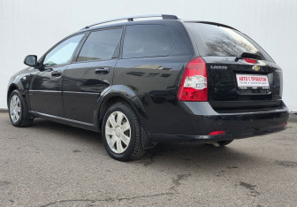 Подержанный автомобиль Chevrolet Lacetti Wagon 2012 года (7 фото)