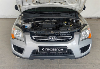 Подержанный автомобиль Kia Sportage 2009 года (16 фото)