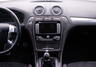 Подержанный автомобиль Ford Mondeo Sedan 2008 года (12 фото)