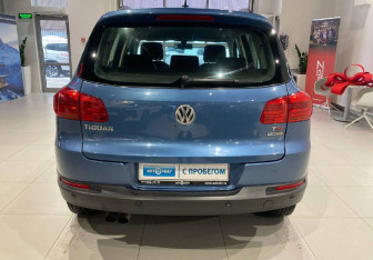 Подержанный автомобиль Volkswagen Tiguan 2012 года (5 фото)