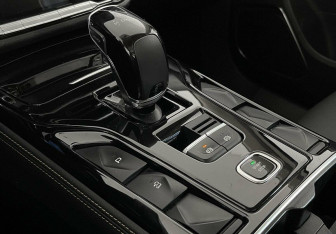 Подержанный автомобиль FAW Bestune T77 2021 года (10 фото)