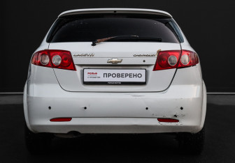 Подержанный автомобиль Chevrolet Lacetti Hatchback 2011 года (5 фото)