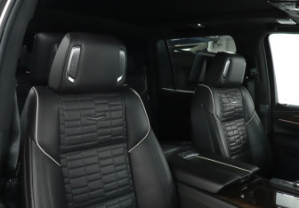 Подержанный автомобиль Cadillac Escalade Suv 2021 года (16 фото)