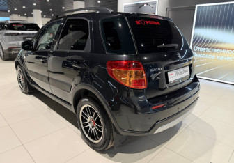 Подержанный автомобиль Suzuki SX4 Hatchback 2012 года (4 фото)