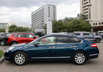Подержанный автомобиль Nissan Teana 2008 года (6 фото)