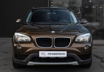 Подержанный автомобиль BMW X1 2012 года (2 фото)