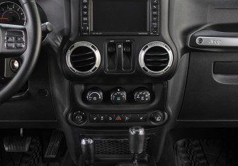 Подержанный автомобиль Jeep Wrangler 2014 года (15 фото)