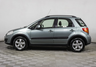Подержанный автомобиль Suzuki SX4 Hatchback 2011 года (8 фото)