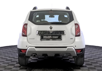 Подержанный автомобиль Renault Duster 2018 года (6 фото)