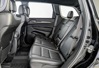 Подержанный автомобиль Jeep Grand Cherokee 2021 года (12 фото)
