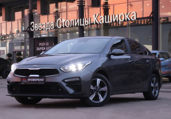 Подержанный автомобиль Kia Cerato Sedan 2021 года (21 фото)