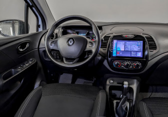 Подержанный автомобиль Renault Kaptur 2018 года (26 фото)