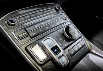 Подержанный автомобиль Hyundai Santa Fe 2023 года (26 фото)