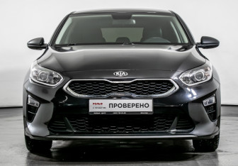 Подержанный автомобиль Kia Ceed Hatchback 2018 года (2 фото)