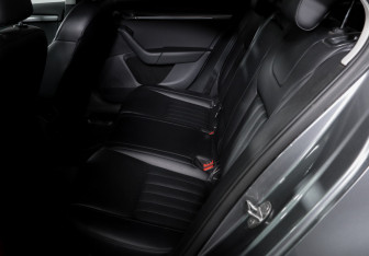Подержанный автомобиль Skoda Octavia Wagon 2019 года (10 фото)