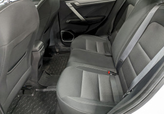 Подержанный автомобиль Geely Coolray 2022 года (15 фото)