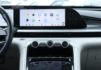 Подержанный автомобиль Exeed RX 2023 года (15 фото)