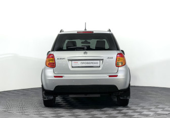 Подержанный автомобиль Suzuki SX4 Hatchback 2009 года (6 фото)