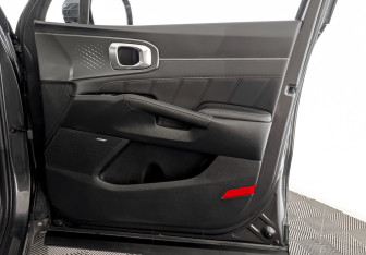 Подержанный автомобиль Kia Sorento 2022 года (25 фото)