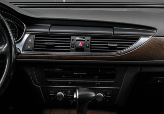 Подержанный автомобиль Audi A6 Sedan 2012 года (11 фото)