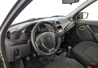 Подержанный автомобиль LADA (ВАЗ) Granta Sedan 2022 года (16 фото)