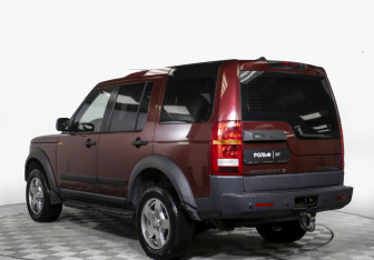 Подержанный автомобиль Land Rover Discovery 2005 года (7 фото)