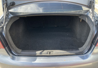 Подержанный автомобиль Volkswagen Jetta Sedan 2008 года (13 фото)