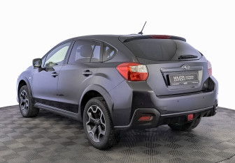 Подержанный автомобиль Subaru XV 2013 года (7 фото)