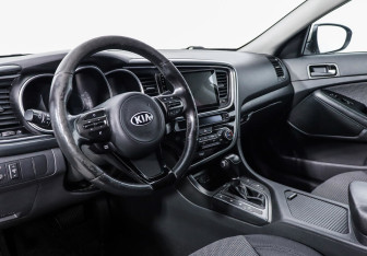 Подержанный автомобиль Kia Optima Sedan 2014 года (9 фото)