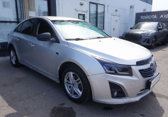 Подержанный автомобиль Chevrolet Cruze Sedan 2013 года (3 фото)