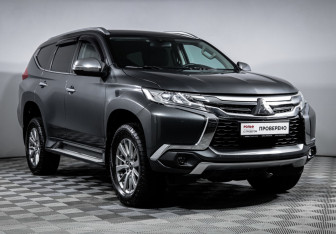 Подержанный автомобиль Mitsubishi Pajero Sport 2018 года (2 фото)