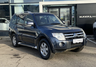 Подержанный автомобиль Mitsubishi Pajero 2008 года (3 фото)