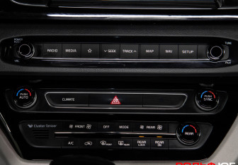 Подержанный автомобиль Kia Carnival 2019 года (17 фото)