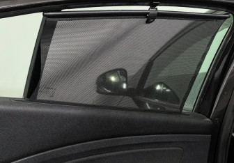 Подержанный автомобиль Renault Fluence 2012 года (15 фото)