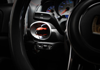 Подержанный автомобиль Porsche Cayenne 2015 года (12 фото)