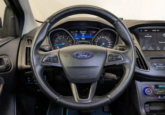 Подержанный автомобиль Ford Focus Hatchback 2019 года (22 фото)