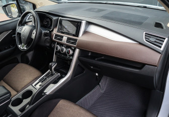 Подержанный автомобиль Mitsubishi Xpander 2022 года (7 фото)