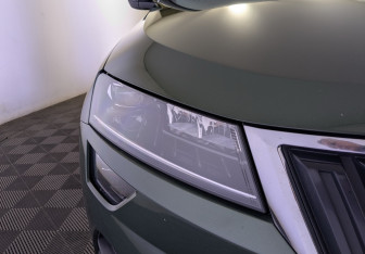 Подержанный автомобиль Skoda Karoq 2021 года (17 фото)