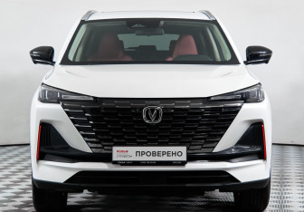 Подержанный автомобиль Changan UNI-S 2024 года (2 фото)
