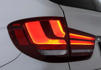 Подержанный автомобиль BMW X5 2014 года (23 фото)