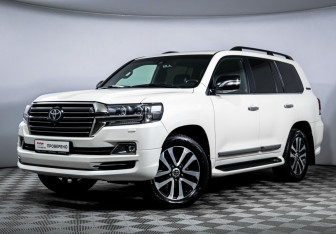 Подержанный автомобиль Toyota Land Cruiser Suv 2017 года (1 фото)
