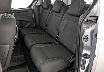 Подержанный автомобиль Peugeot Partner 2021 года (18 фото)