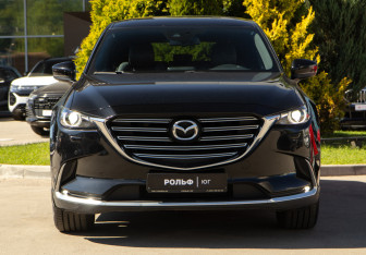 Подержанный автомобиль Mazda CX-9 2018 года (24 фото)