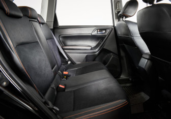Подержанный автомобиль Subaru Forester Suv 2015 года (11 фото)