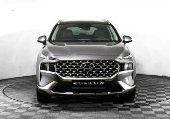 Подержанный автомобиль Hyundai Santa Fe 2021 года (2 фото)