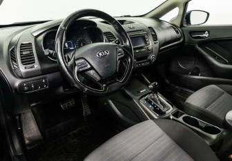 Подержанный автомобиль Kia Cerato Sedan 2018 года (7 фото)