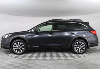 Подержанный автомобиль Subaru Outback Wagon 2017 года (8 фото)