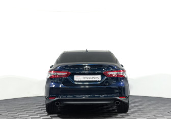 Подержанный автомобиль Toyota Camry Sedan 2020 года (6 фото)