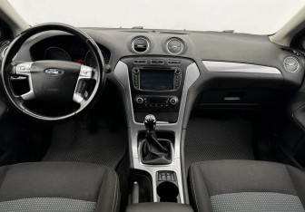 Подержанный автомобиль Ford Mondeo Sedan 2012 года (9 фото)