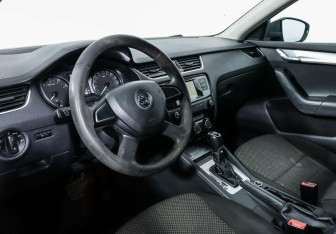 Подержанный автомобиль Skoda Octavia Liftback 2014 года (7 фото)